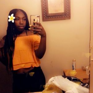 Meet your Posher, Gabrielle